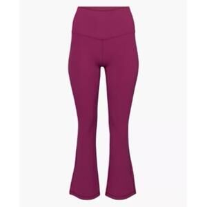 Aritzia Cheeky Flare Leggings Magenta Small